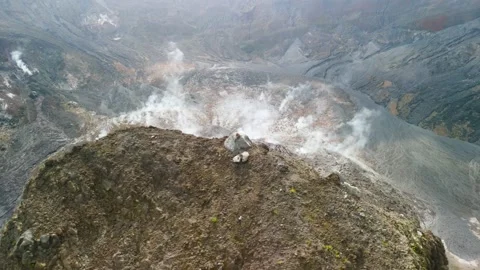 La Soufriere Volcano Crater Steaming Aerial View, Saint Vincent Stock-Footage 344445905