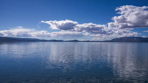 La'angcuo Lake in Tibet (time delay) Stock Footage 322912446