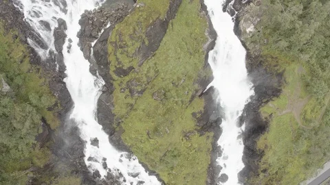 The Laatefoss Waterfall Vídeo Stock 88682374