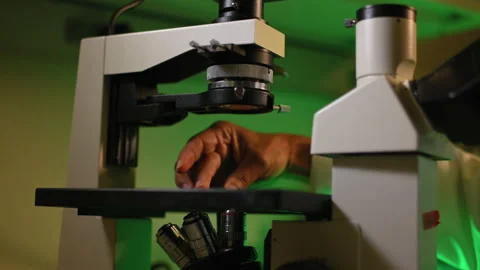 Lab Binocular Microscope Vídeos de archivo 209166911