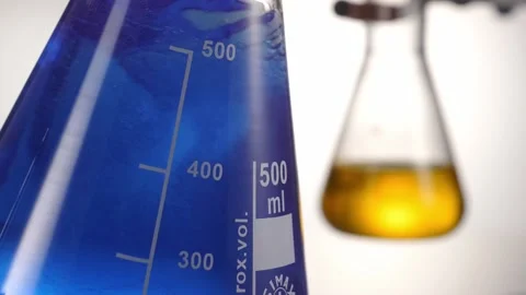 Lab blue 1 Stockbeeldmateriaal 140941173