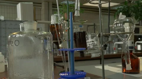 Lab slide on lab tools 4K Stockbeeldmateriaal 66432526