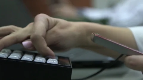 Lab testing electronic device Video stock 113187234