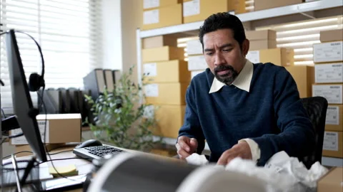 Label printer malfunction on work desk Stock Footage 326277292