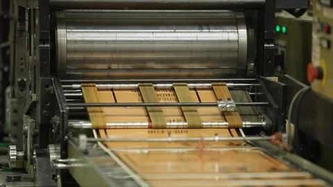 Label Printing Rolls with High speed labeling machine in industrial factory, Vídeo Stock 110771870