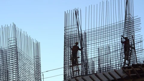 Labor working in big construction site Stockbeeldmateriaal 85539868