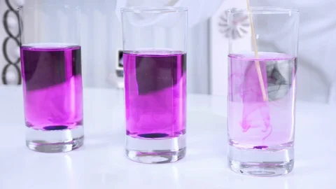 Laboratory chemist scientist performs experiments Video stock 109379116