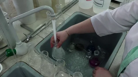 Laboratory, cones, reagents 库存影片 75403845