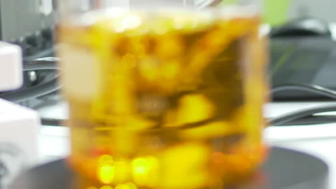 Laboratory Liquid automatic stirring glassware 動画素材 149380179