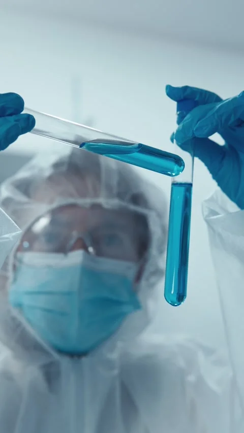 In the laboratory, a pharmacist develops new drugs and medications to treat 스톡 동영상 266564102