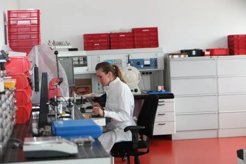 Laboratory technician working in the lab Foto stock