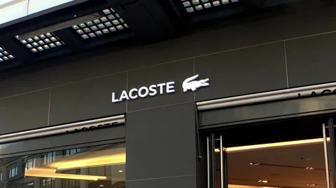 Lacoste Outlet Shop in the center of Paris