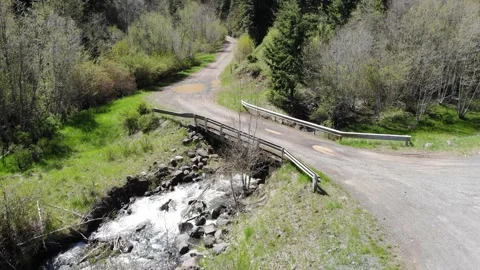 Ladd Creek bridge in eastern Oregon during early springtime (4k) Stock Footage 130594583