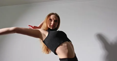 Lady dances in open clothes and high heels. Video stock 280480098