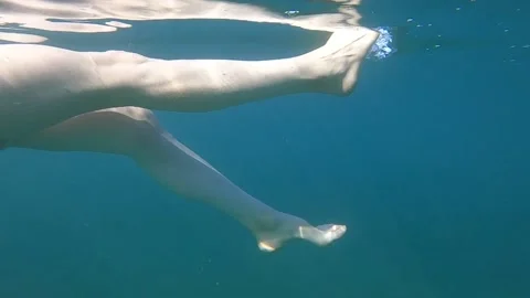 A lady diving on sea wave water Video stock 138340736