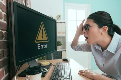 Lady finding computer getting mistake problem 스톡 사진