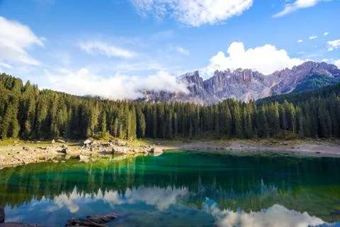 Lago di Carezza Stock-Fotos