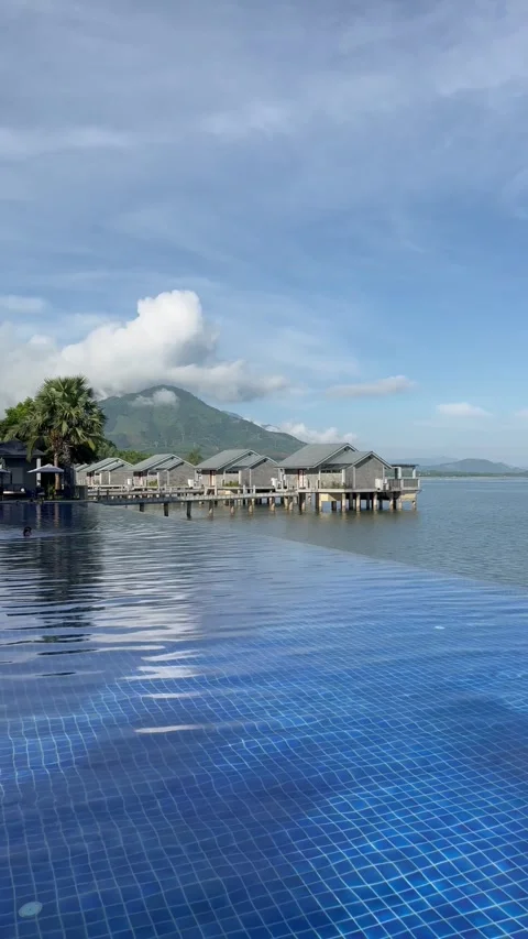 Lagoon Video stock 317361789