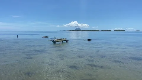Lagoon harbor in Tahaa Видео 344477625
