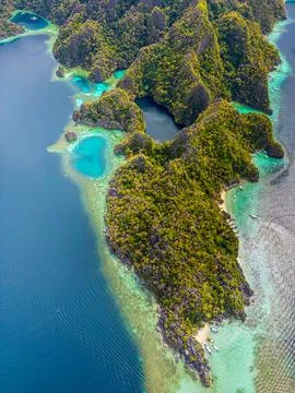 Lagoons and Barracuda Lake with splendid limestone rock formation. Coron, Pal Stock Photos