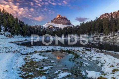 Lake Antorno, Three Peaks of Lavaredo, Lake Antorno and Tre Cime di Lavaredo, Stock Photos