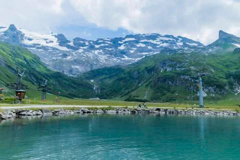 The lake below Mt Titlis Foto stock