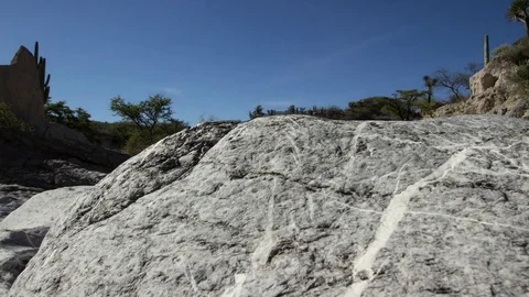 A lake between rocks Vídeo Stock 72329512