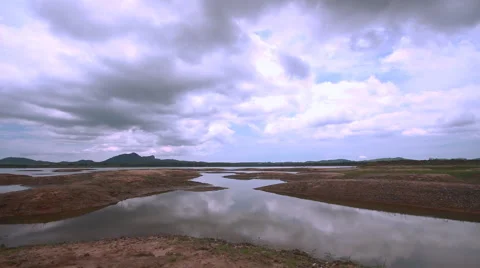 Lake with cloud sky , Time lapse Vidéo 41275392