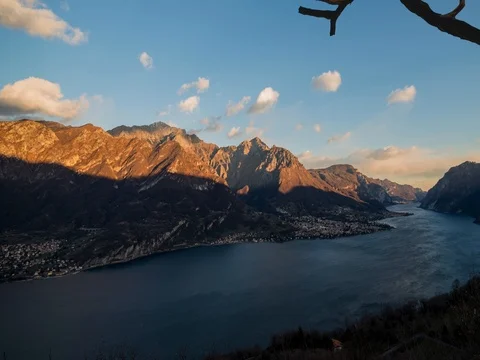Lake Como swept by the north wind at sunset 스톡 동영상 71322187