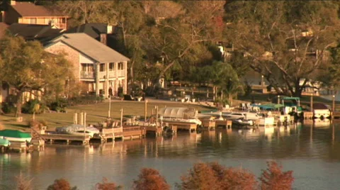 Lake conroe homes 3 Stock Footage 569586