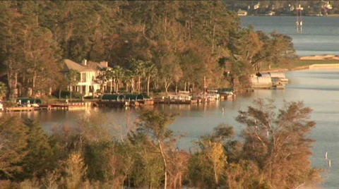 Lake conroe homes 4 Stock Footage 569575