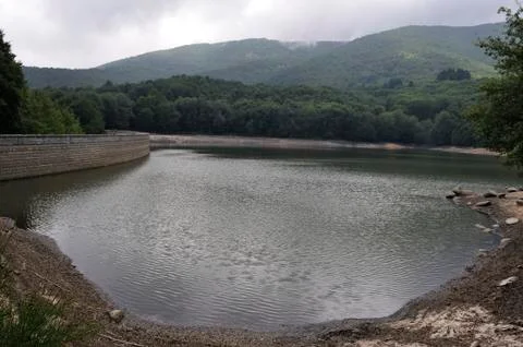 Lake dam 스톡 사진