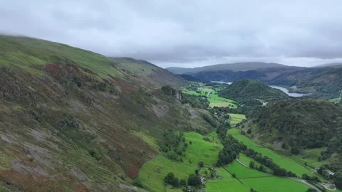 Lake District aerial pull back 스톡 동영상 250343279