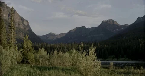 Lake Video stock 83214678