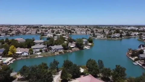 On the lake Homes in Natomas, Ca Stock Footage 274037212