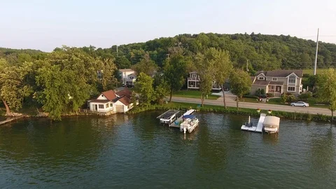 Lake house trees Video stock 108515176