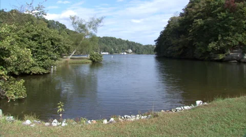 Lake Lure Park 動画素材 33464493