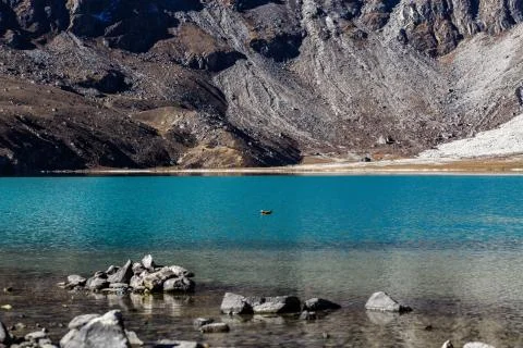 Lake in the mountains Stock-Fotos