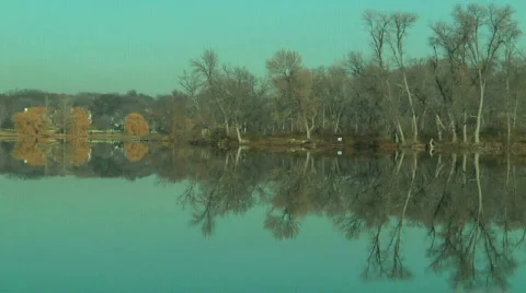 Lake Reflections 库存影片 874966