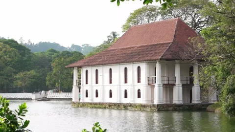 Lake side city Kandy in Sri Lanka Stock Footage 182096509
