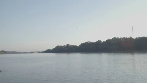 Lake side Stockbeeldmateriaal 171596993