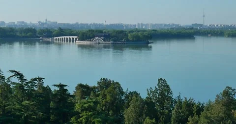 Lake in the Summer Palace 스톡 동영상 67977856