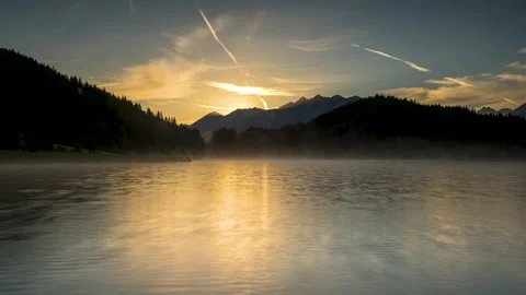 Lake at sunrise time lapse 스톡 동영상 138322892