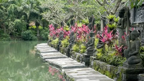 Lake surrounded with statues Stock Photos