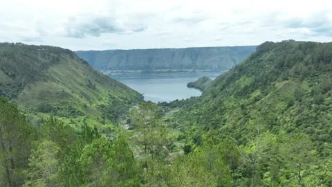 Lake Toba (Nomadic) 動画素材 260453588