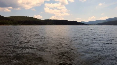 Lake view Stockbeeldmateriaal 101652278