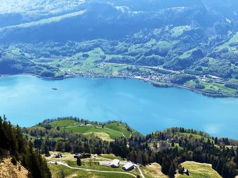 Lake Walensee, between the mountain ranges of Churfirsten and Seeztal valley Stock Photos