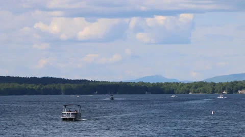Lake-winnipesaukee-NH-boats-driving Stock Footage