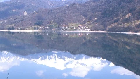 Lake11.0 Stock Footage 89988331