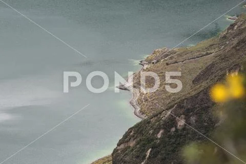 Lakeshore at Quilotoa crater lagoon Stock Photos